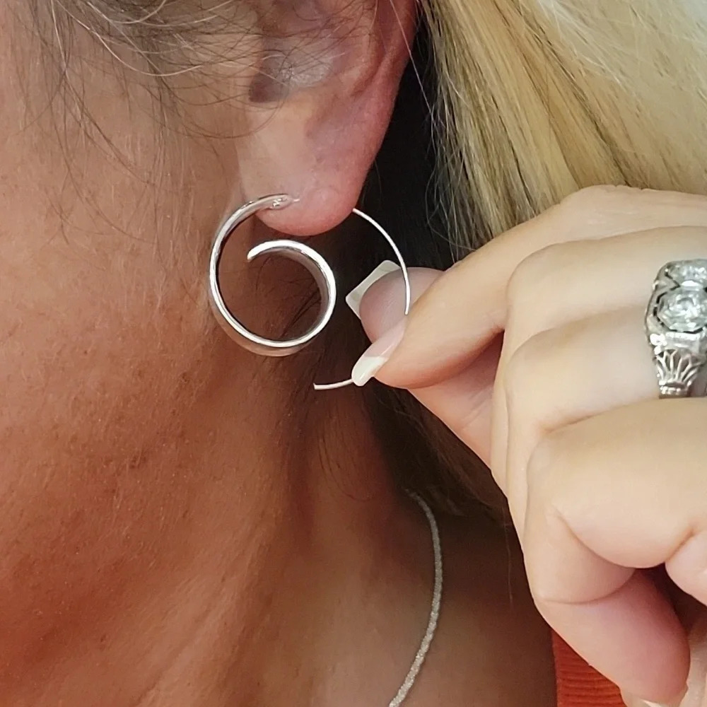 Sculptural Threader Hoop Earrings